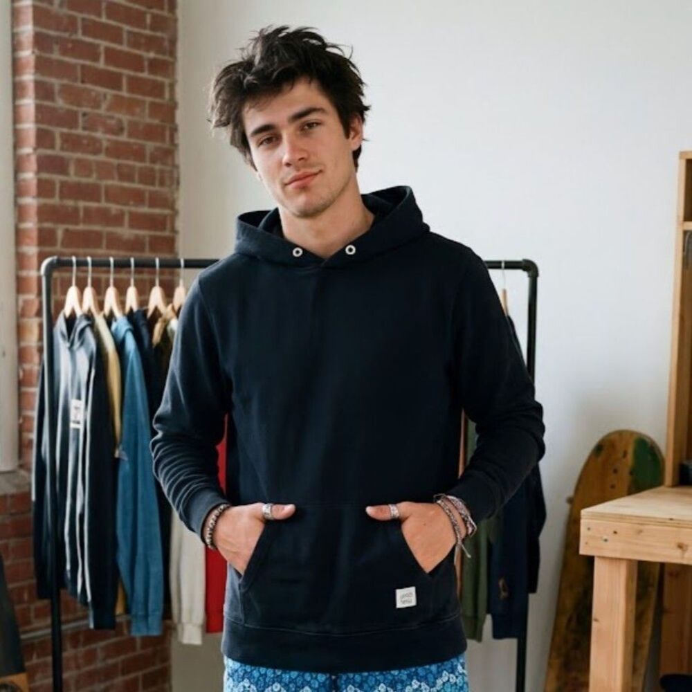 IRON & RESIN Black Pullover Hoodie Jacket Top   Mens Size Medium